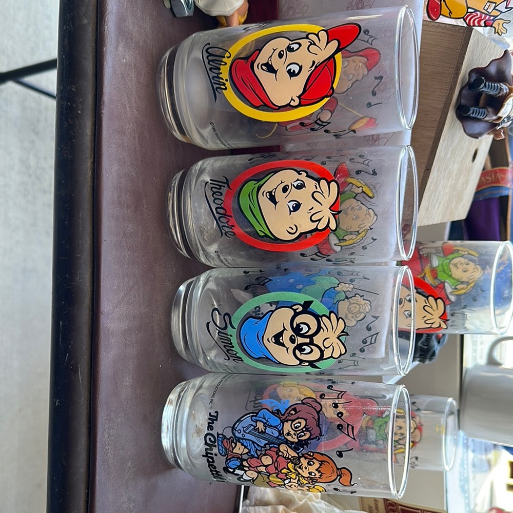 Alvin and the Chipmunks Character Glasses Set
